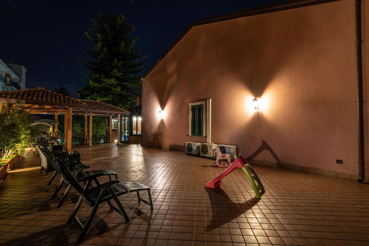 Alhambra - Guest House Di Charme Giarre Exterior foto